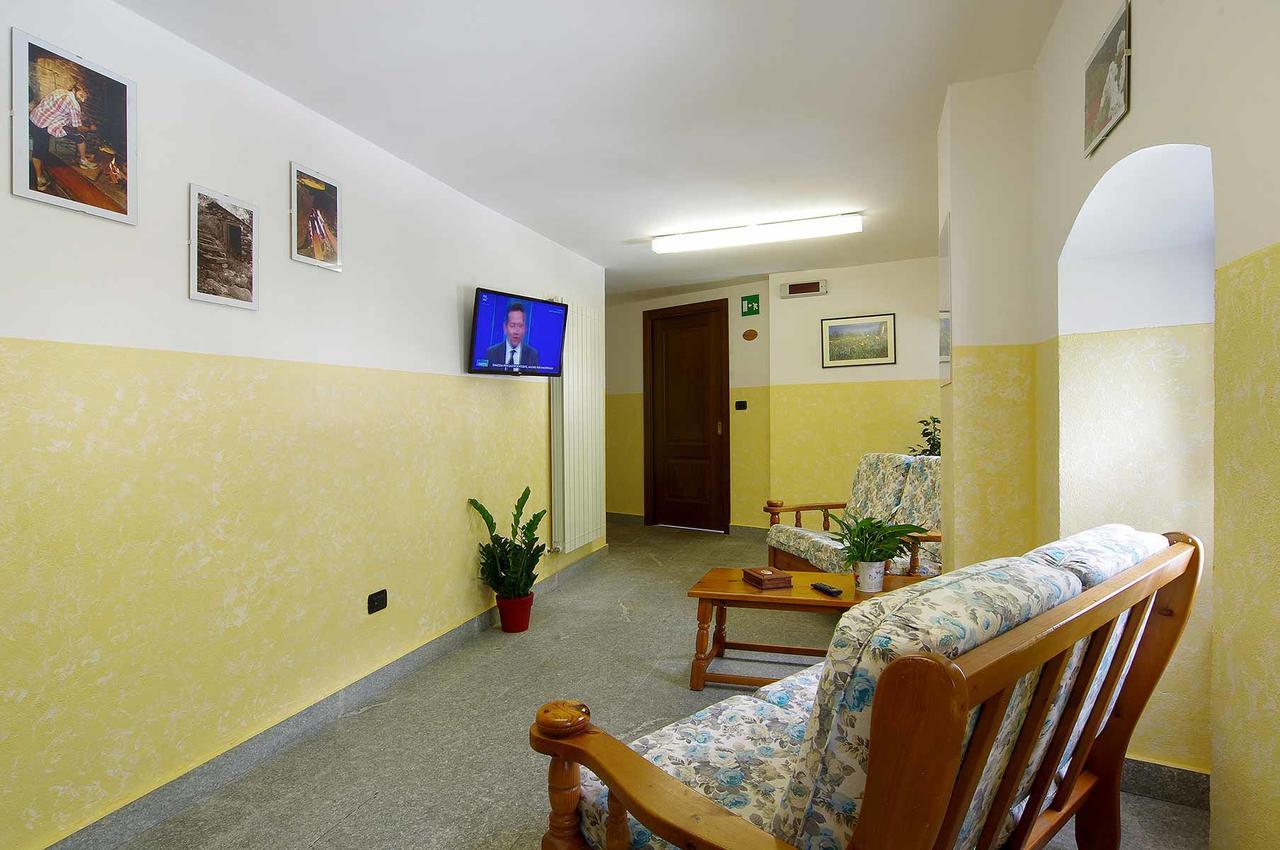 Ostello Ou Crierel Lillianes Exterior foto